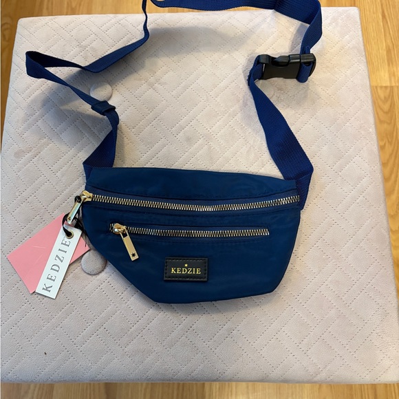Kedzie blue crossbody/waistpack (Fanny pack) - NWT - Picture 2 of 7